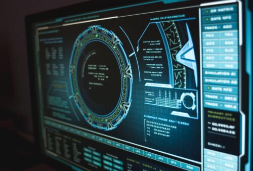 Écran d'interface de cybersécurité futuriste avec cercles et données techniques